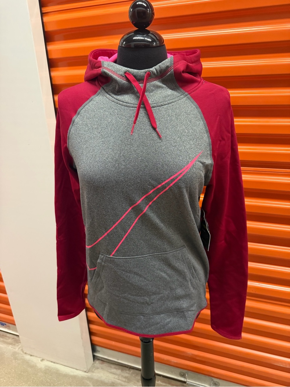 NWT Nike Women's Dri-Fit Gray/Burgundy Hooded Pullover 803451 010 Size S